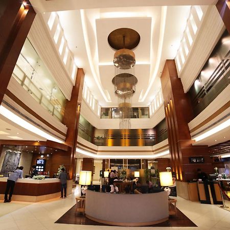 Park Lane Hotel ラホール エクステリア 写真