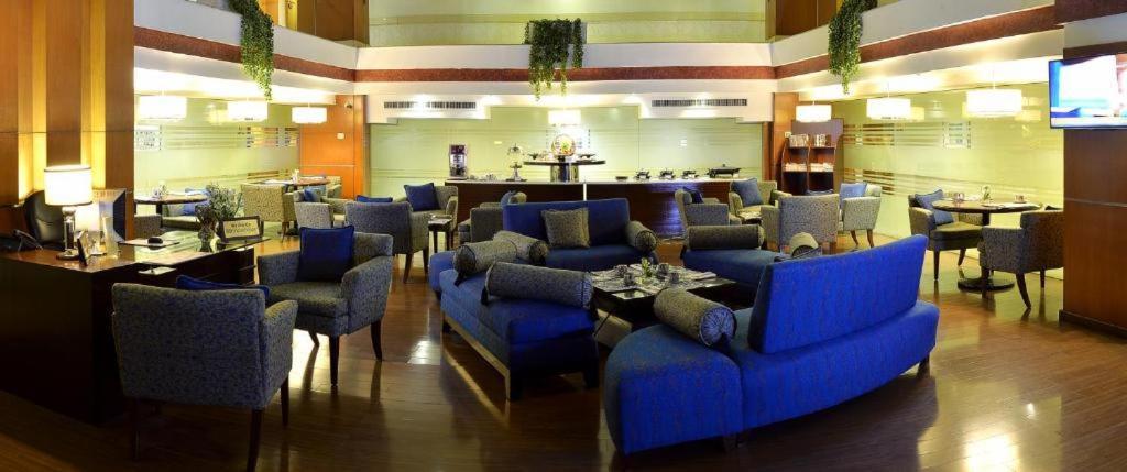 Park Lane Hotel ラホール エクステリア 写真